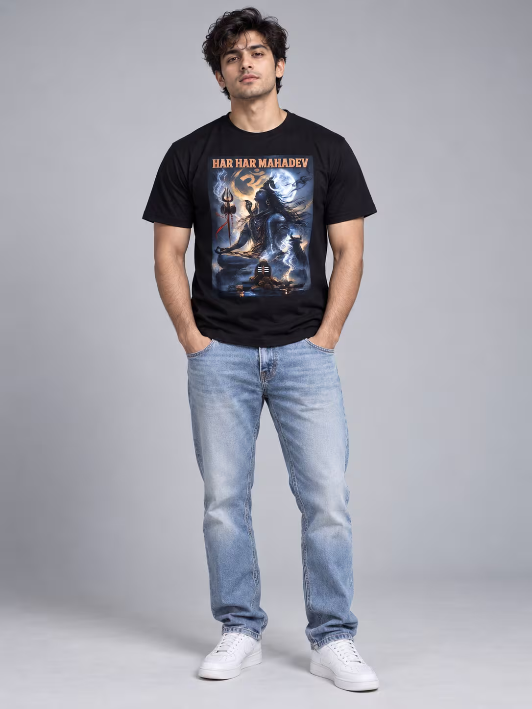 Har Har Mahadev T-Shirt in Black, front