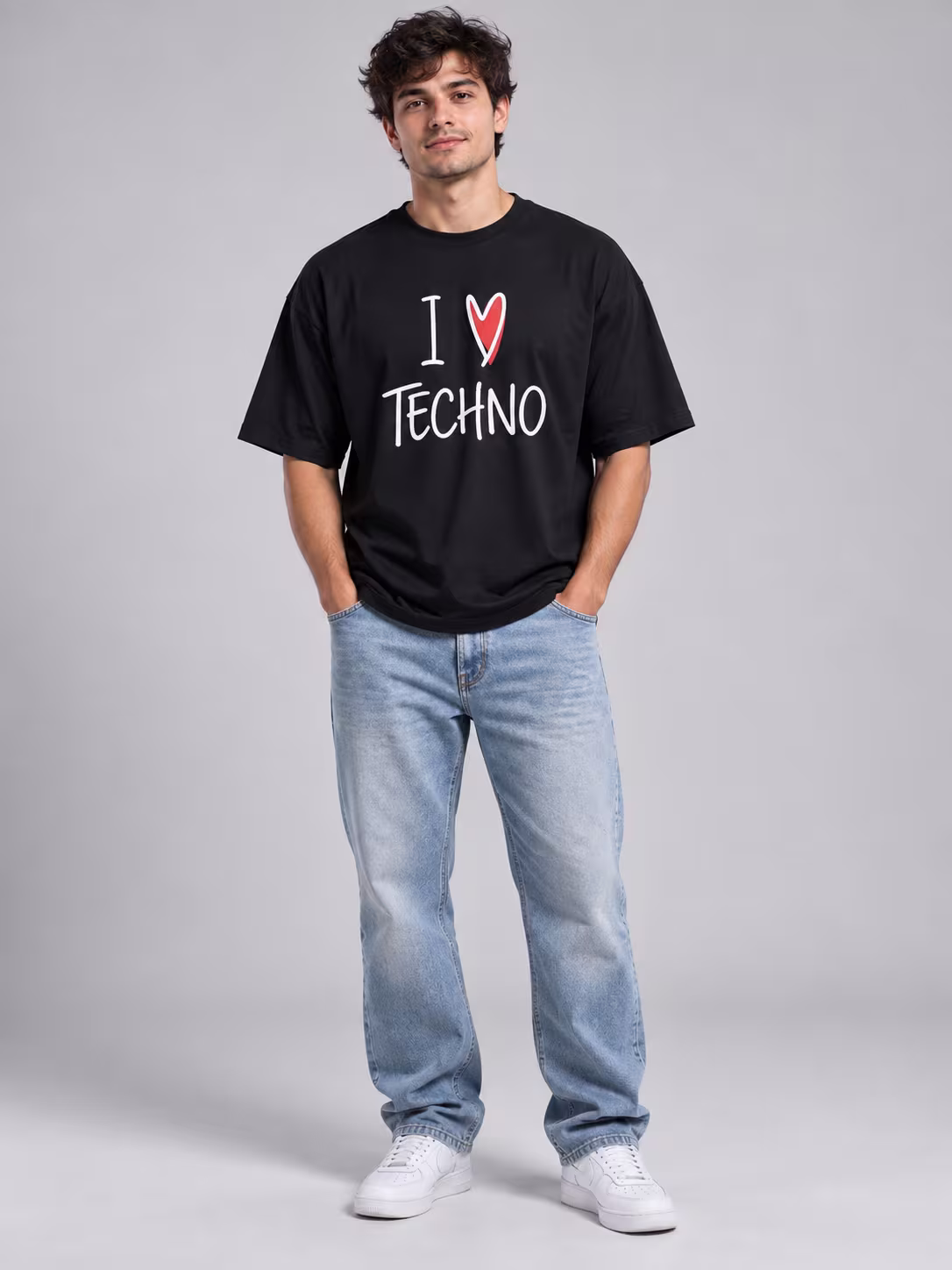 This tee